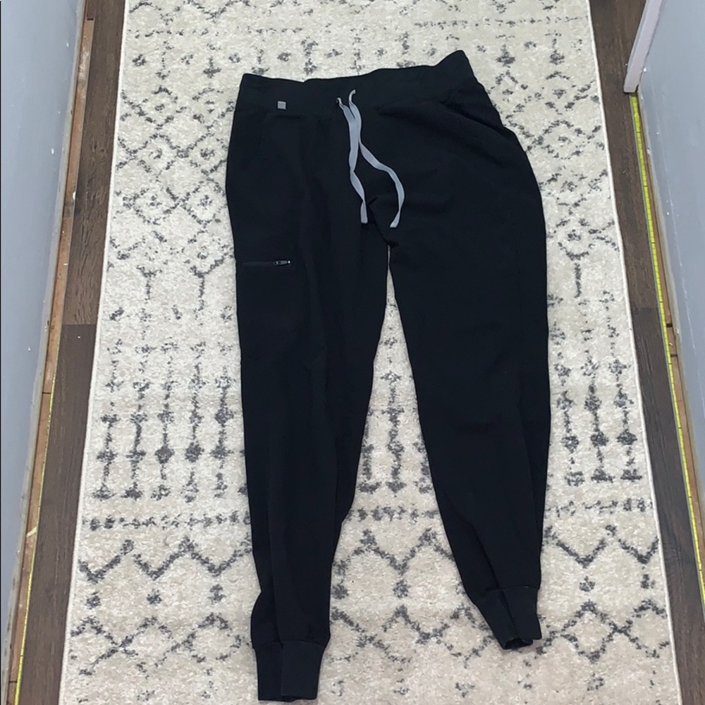 Black Figs scrub pants